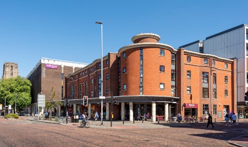 Horniman House sits on lively Oxford Road in City campus.